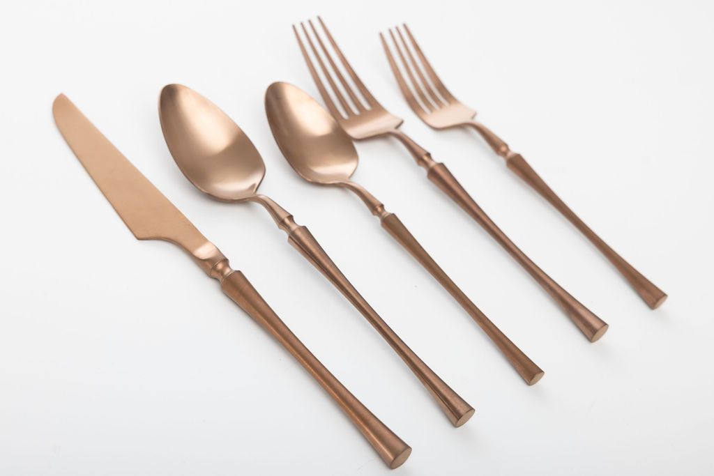 ROMINA MATTE ROSE GOLD $1.50